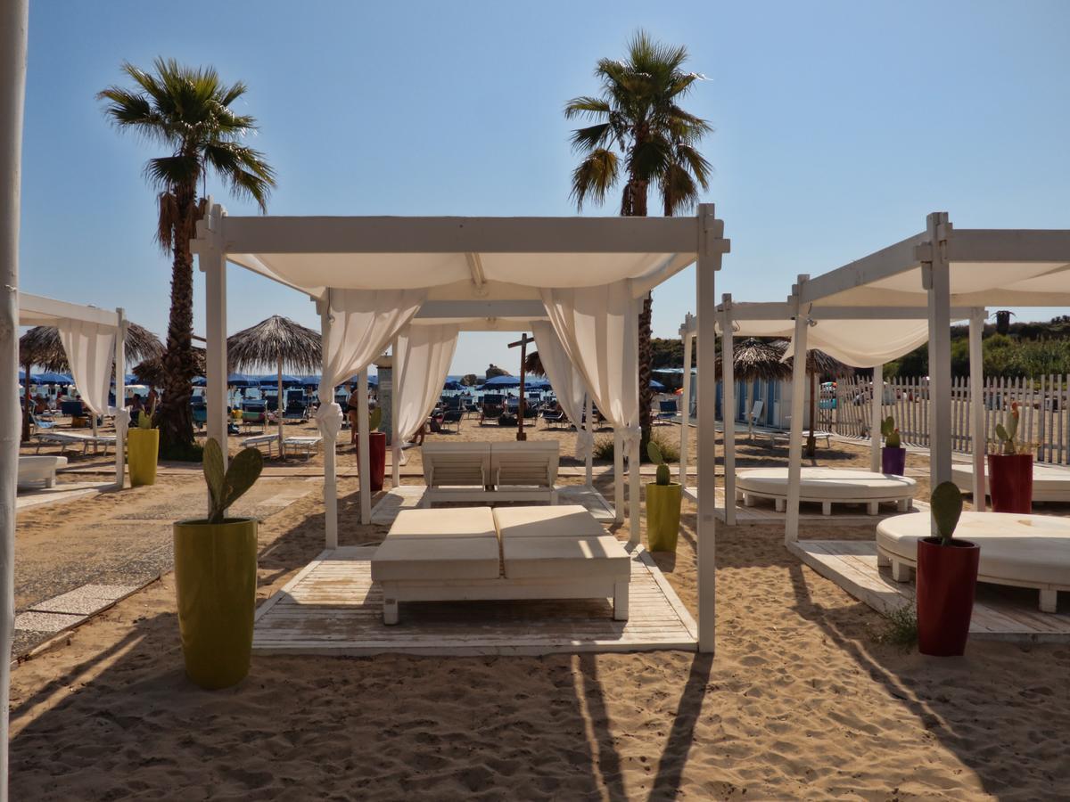 Готель Futura Club Spiagge Bianche Фонтане-Б'янке Екстер'єр фото